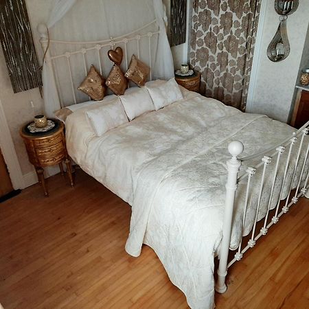 Glenart House Bed & Breakfast Трамор Екстериор снимка