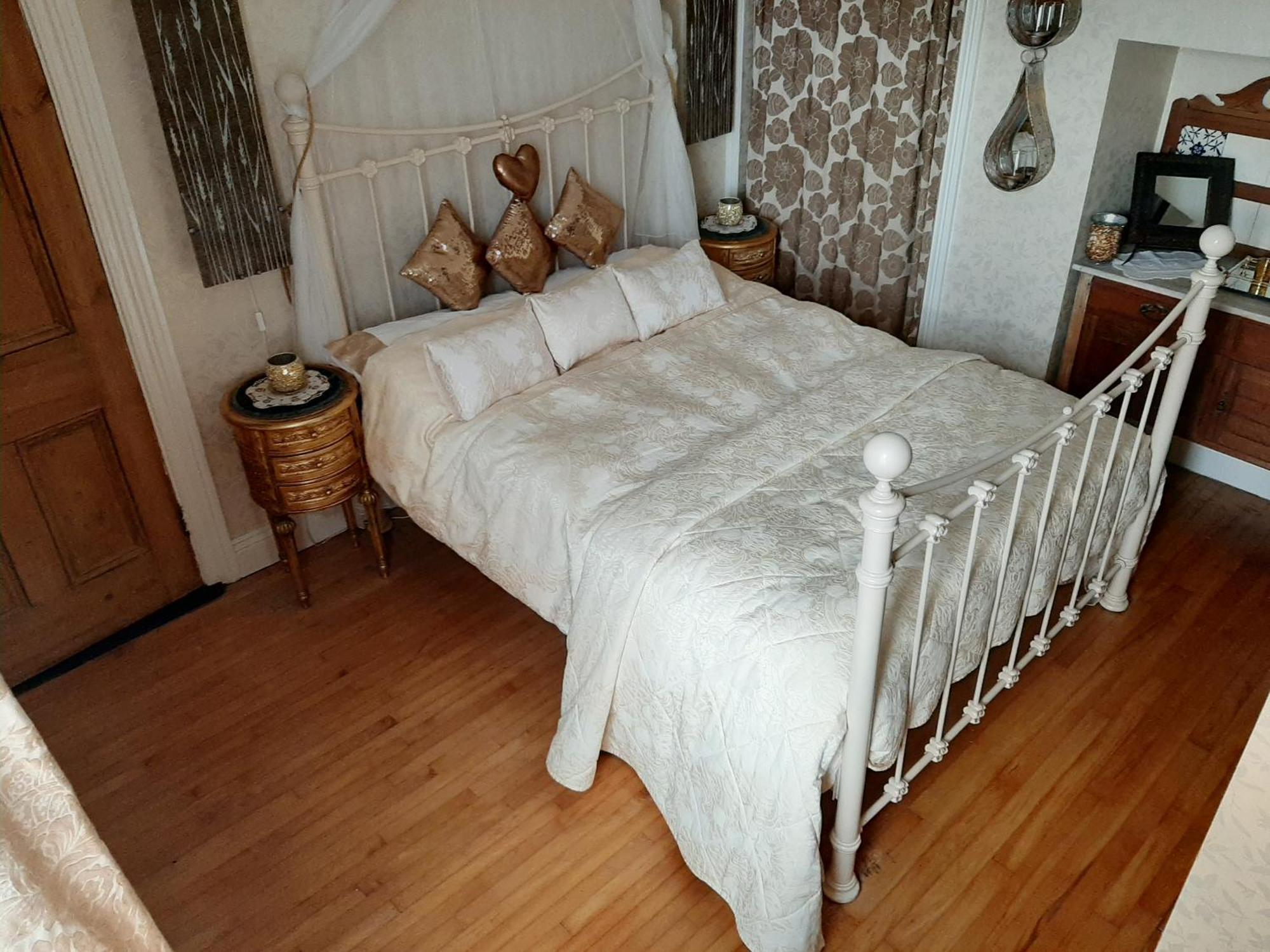 Glenart House Bed & Breakfast Трамор Екстериор снимка