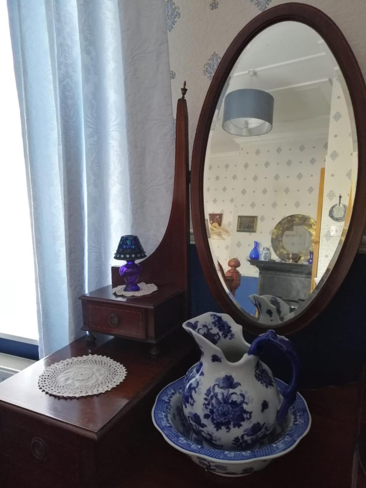 Glenart House Bed & Breakfast Трамор Екстериор снимка