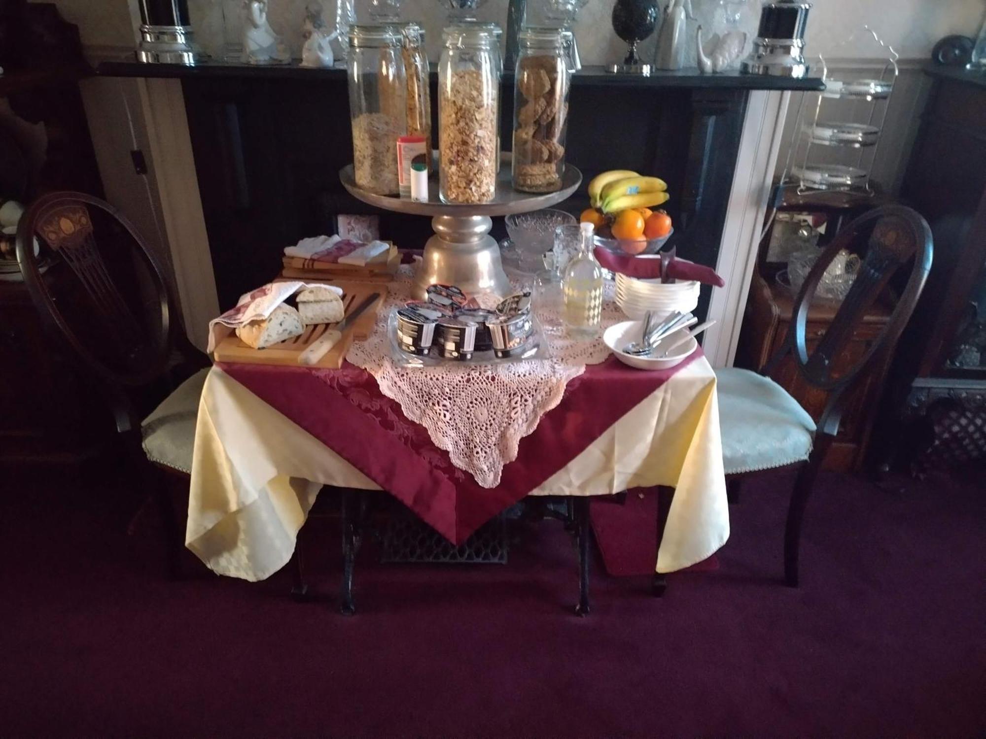 Glenart House Bed & Breakfast Трамор Екстериор снимка