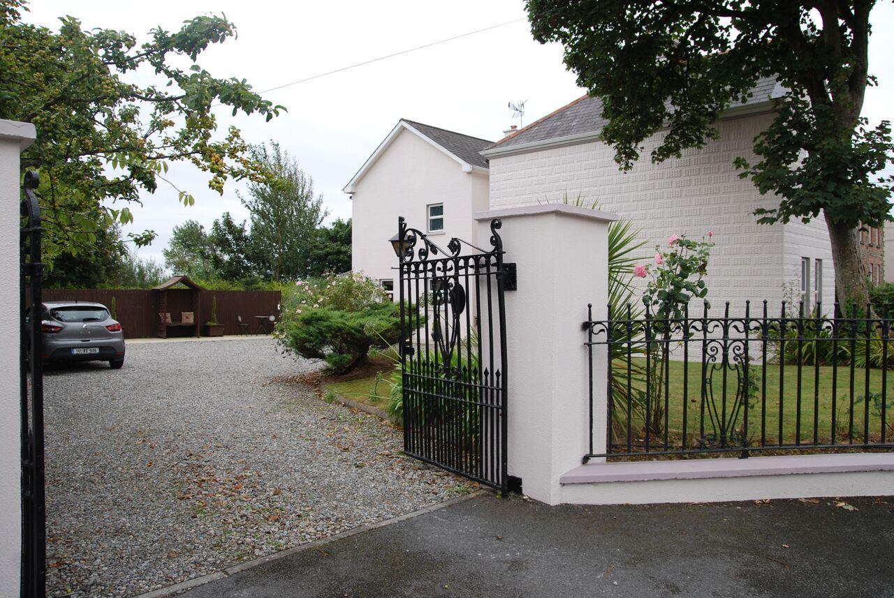 Glenart House Bed & Breakfast Трамор Екстериор снимка